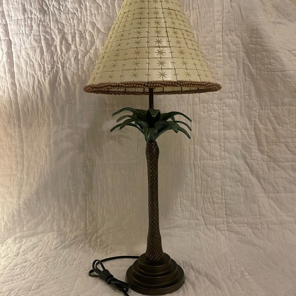 Accents Table Lamp With Pineapple Accent Poshmark
